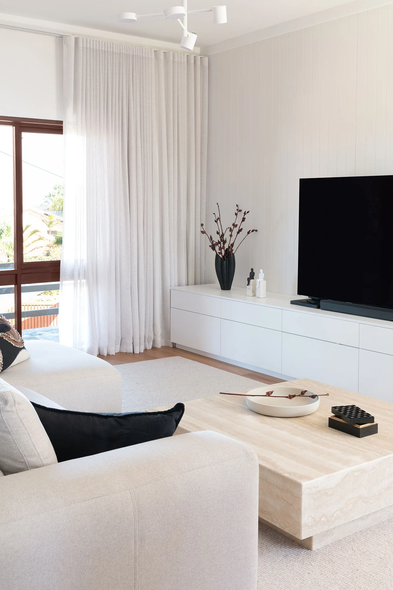 City Beach home — interior detail